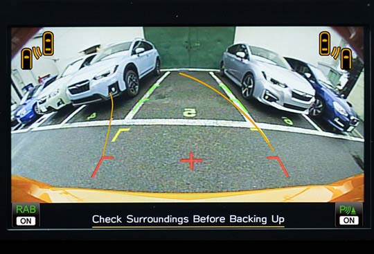 SUBARU XV 2.0i ACTIVE EyeSight: Zadní parkovací kamera